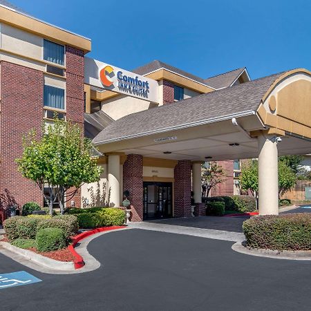 Comfort Inn & Suites Suwanee - Sugarloaf Buitenkant foto