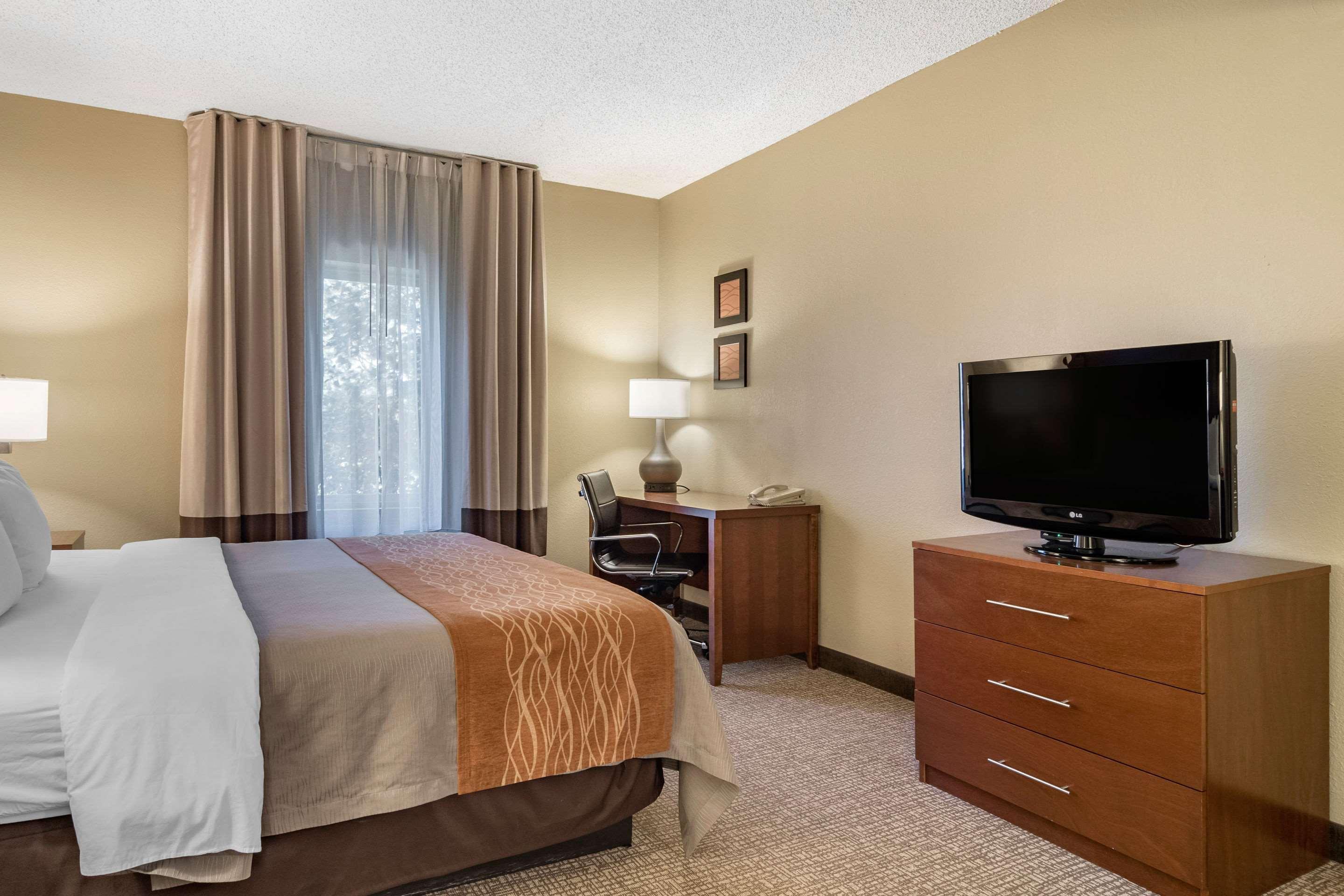 Comfort Inn & Suites Suwanee - Sugarloaf Buitenkant foto