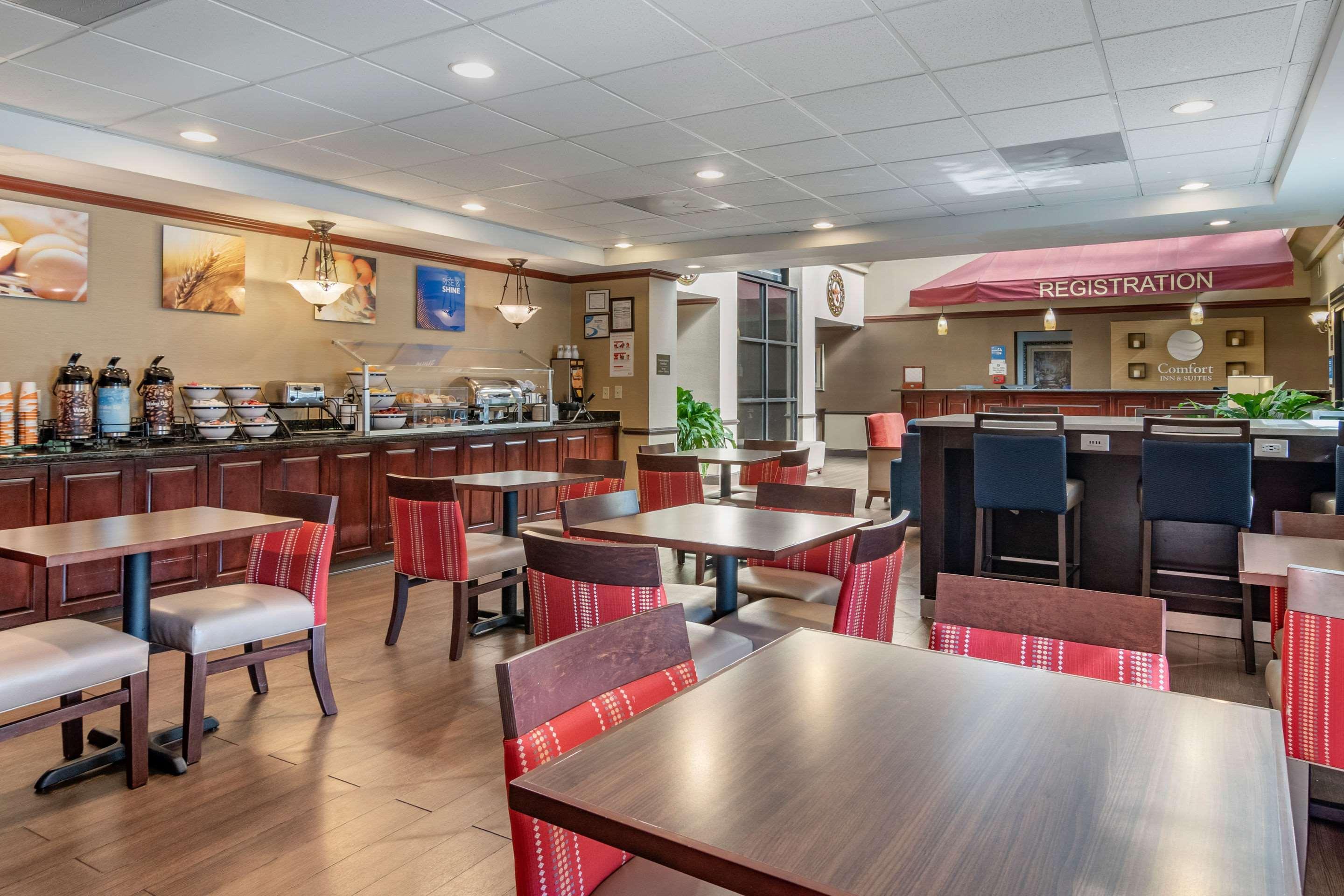 Comfort Inn & Suites Suwanee - Sugarloaf Buitenkant foto